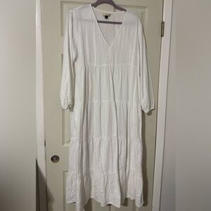 Universal Thread White V-Neck Top